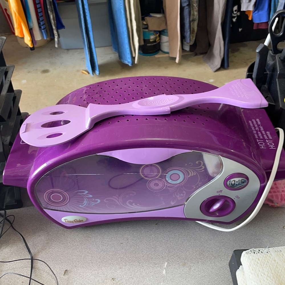 Easy Bake Oven
